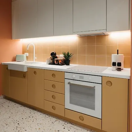 Apartment Retrowaves